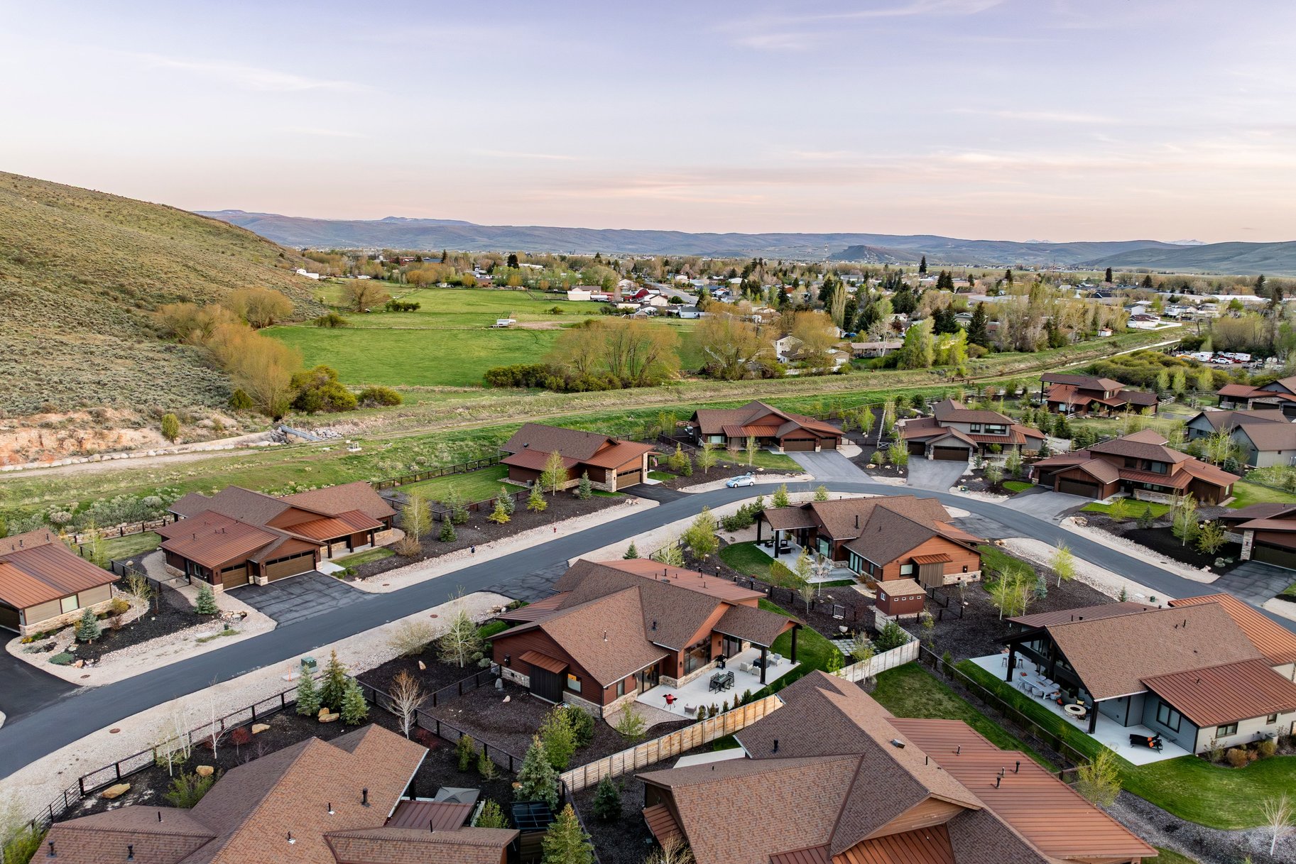  Summit Rambler At High Star Ranch With 3 Car Garage And Expansive Views - 物件實景