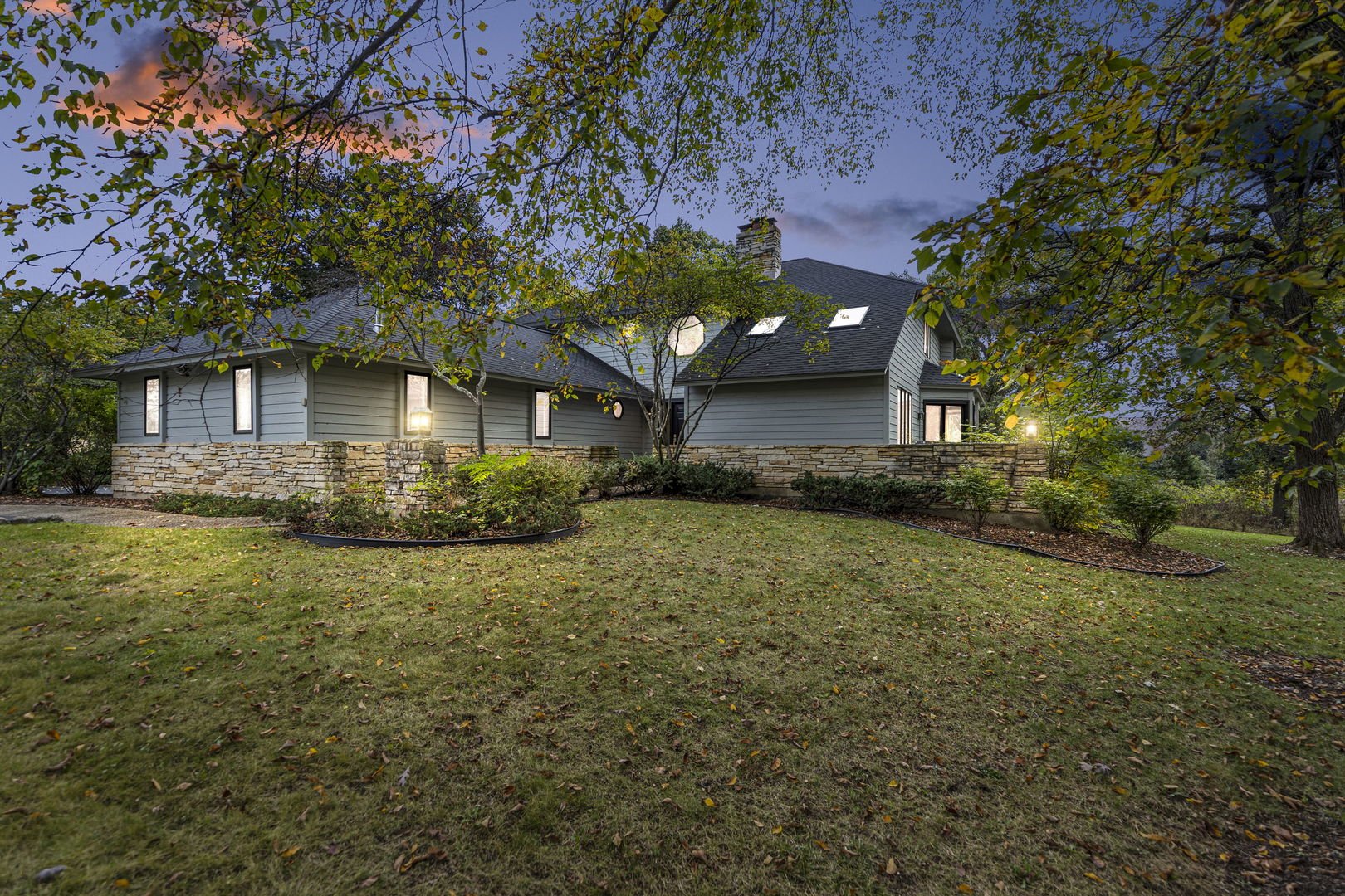 Long Grove, Illinois, 60047, United States, 4 Bedrooms Bedrooms, ,4 BathroomsBathrooms,Residential,For Sale,1994818