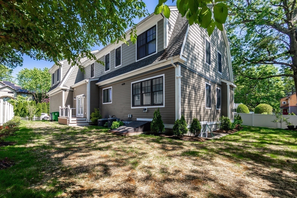 Newton, Massachusetts, 02460, United States, 4 Bedrooms Bedrooms, ,5 BathroomsBathrooms,Residential,For Sale,1830588
