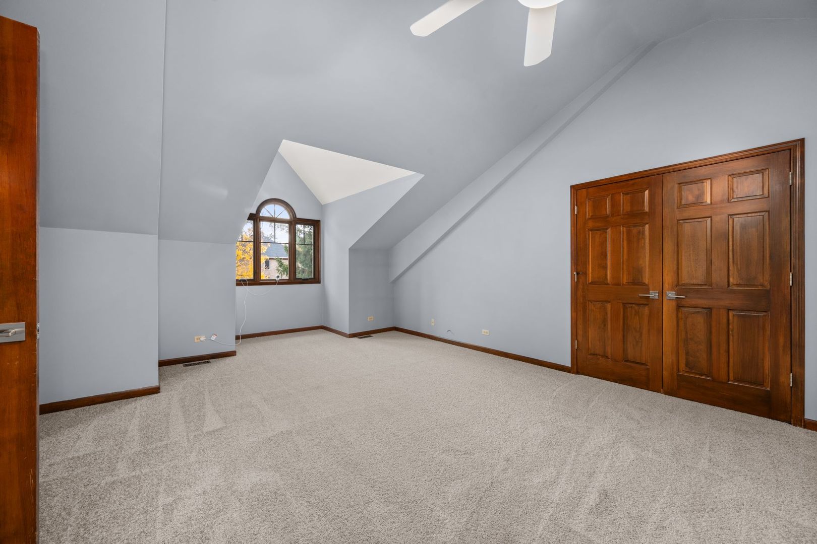 West Chicago, Illinois, 60185, United States, 4 Bedrooms Bedrooms, ,4 BathroomsBathrooms,Residential,For Sale,1991101