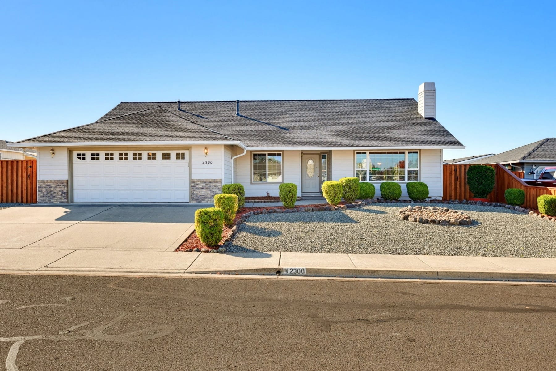  2300 Savannah Drive Central Point, OR 97502 - 物件實景