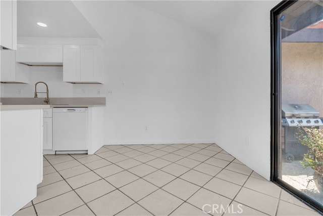 Montclair, California, 91763, United States, 3 Bedrooms Bedrooms, ,2 BathroomsBathrooms,Residential,For Sale,1978467