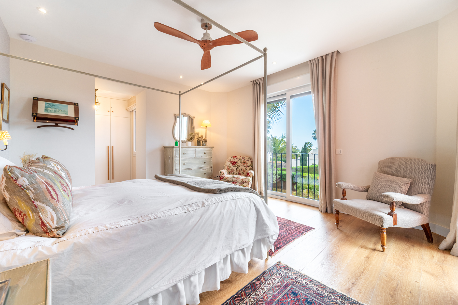  Charming Andalusian-style villa in Altos de Puente Romano, Golden Mile - 物件實景