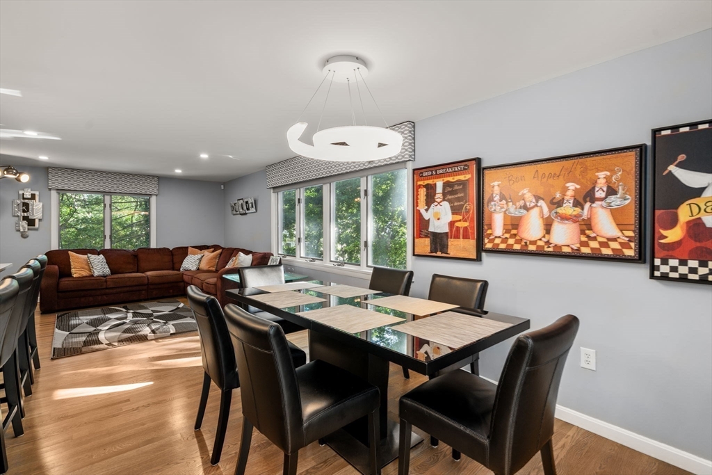 Newton, Massachusetts, 02459, United States, 5 Bedrooms Bedrooms, ,4 BathroomsBathrooms,Residential,For Sale,1939309