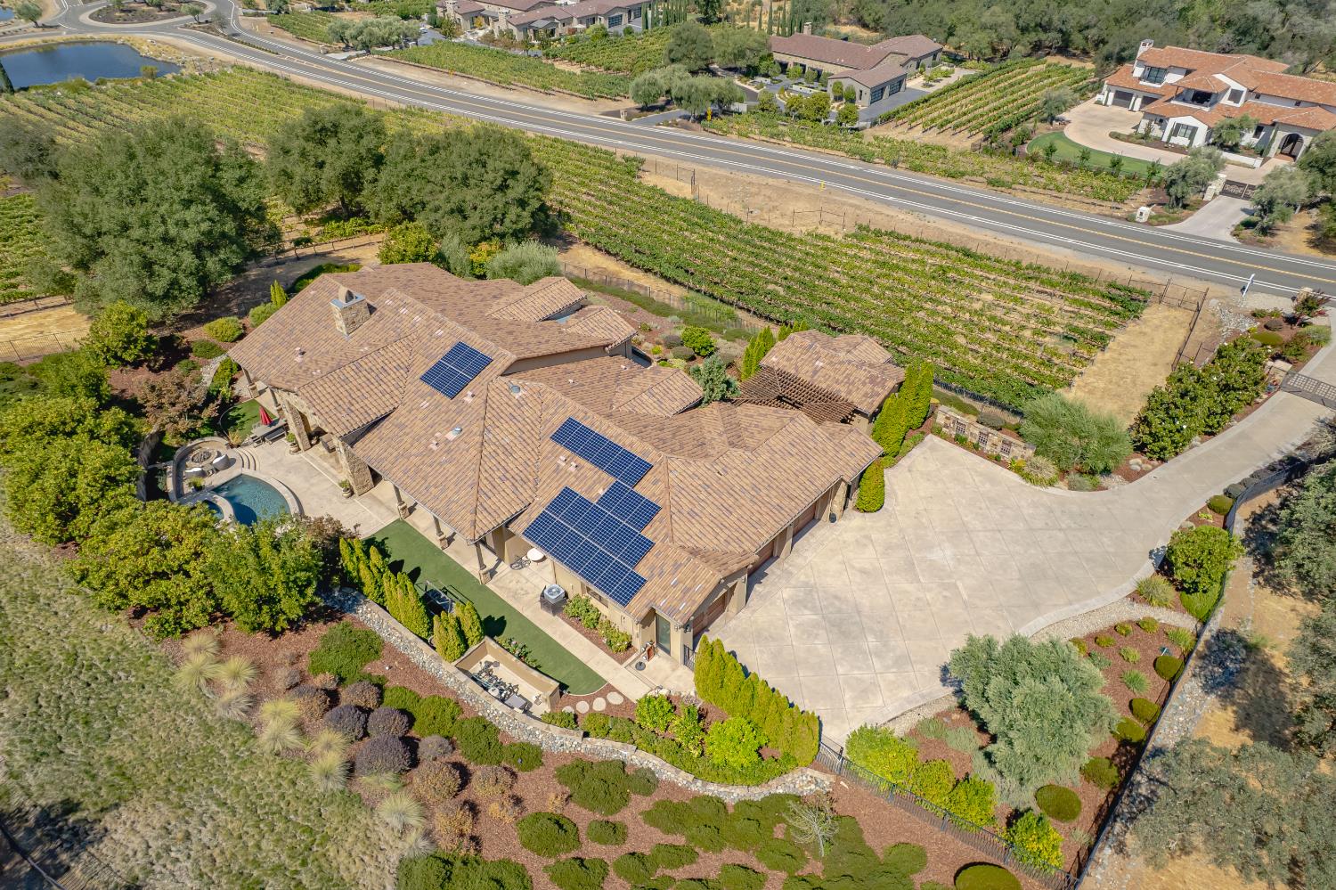 Loomis, California, 95650, United States, 4 Bedrooms Bedrooms, ,5 BathroomsBathrooms,Residential,For Sale,1939429