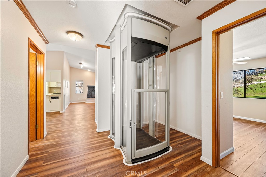 Paso Robles, California, 93446, United States, 5 Bedrooms Bedrooms, ,2 BathroomsBathrooms,Residential,For Sale,2010714