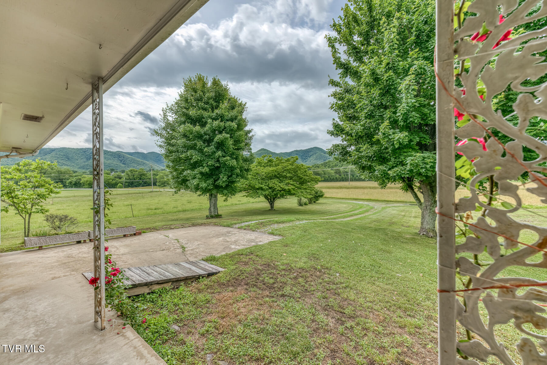 Chuckey, Tennessee, 37641, United States, 3 Bedrooms Bedrooms, ,1 BathroomBathrooms,Residential,For Sale,2048745