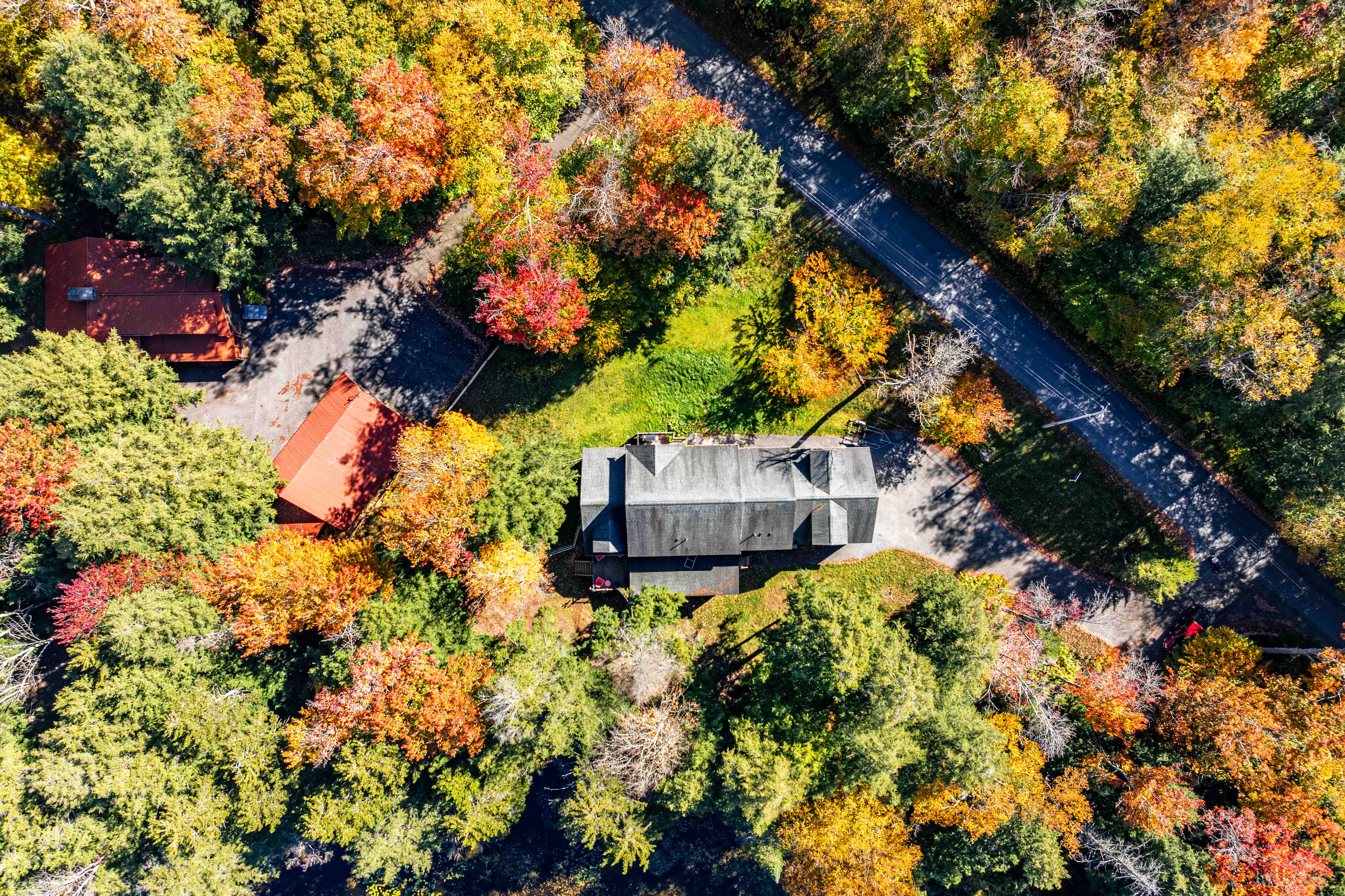  Desirable Year Round Home - 物件實景
