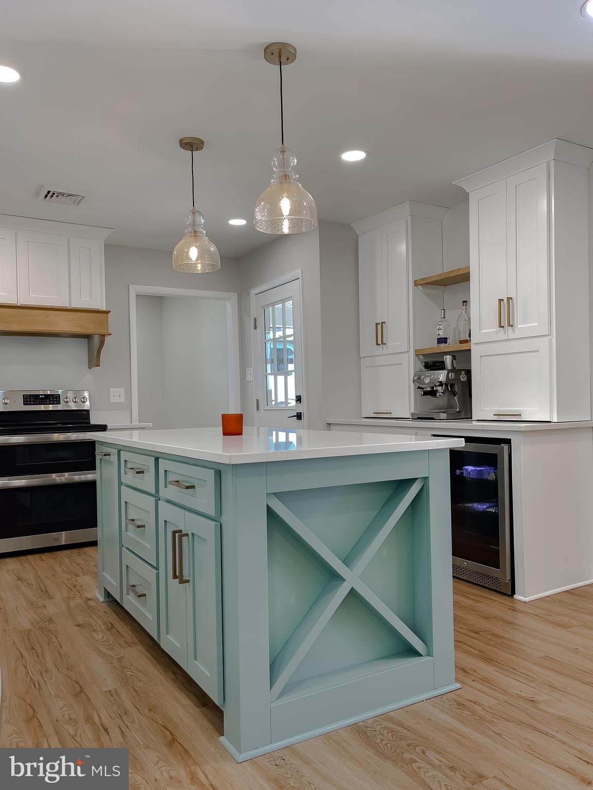 Hollywood, Maryland, 20636, United States, 3 Bedrooms Bedrooms, ,2 BathroomsBathrooms,Residential,For Sale,1978416