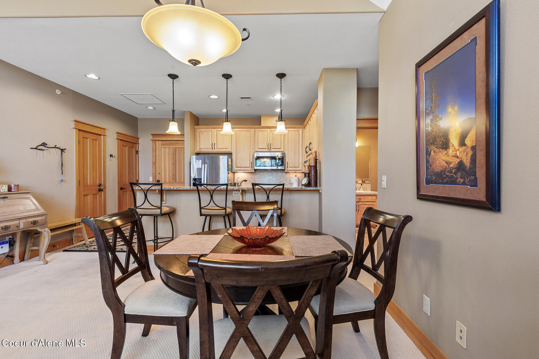 Coeur d'Alene, Idaho, 83814, United States, 2 Bedrooms Bedrooms, ,2 BathroomsBathrooms,Residential,For Sale,1974627