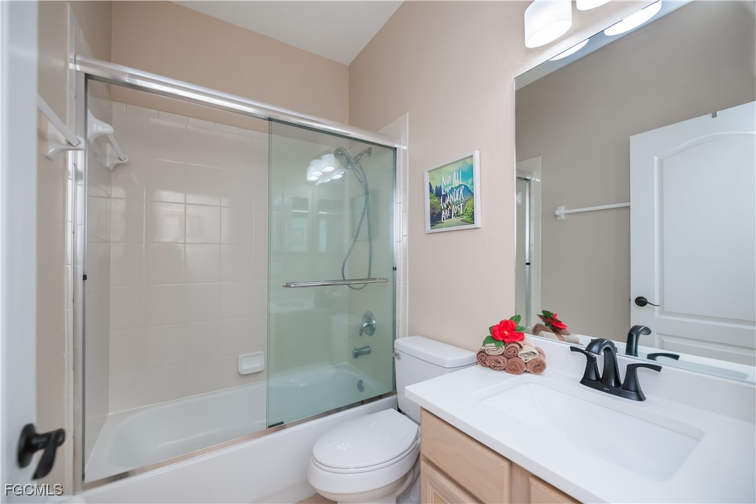 Fort Myers, Florida, 33913, United States, 4 Bedrooms Bedrooms, ,3 BathroomsBathrooms,Residential,For Sale,2006345