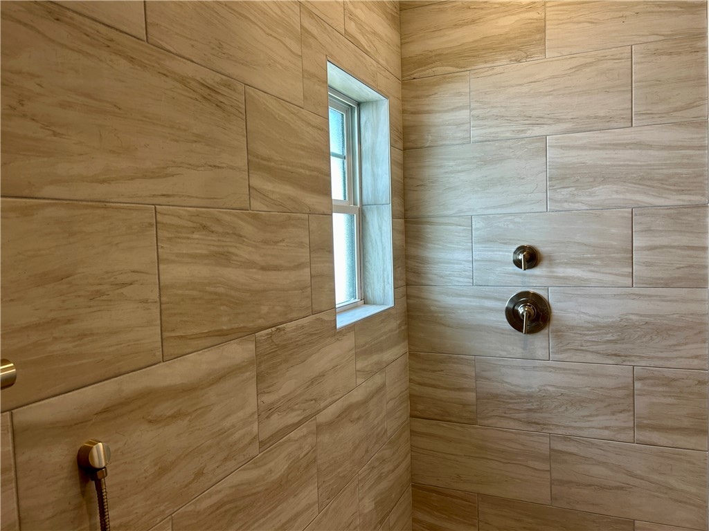 Central, South Carolina, 29630, United States, 3 Bedrooms Bedrooms, ,2 BathroomsBathrooms,Residential,For Sale,1948898