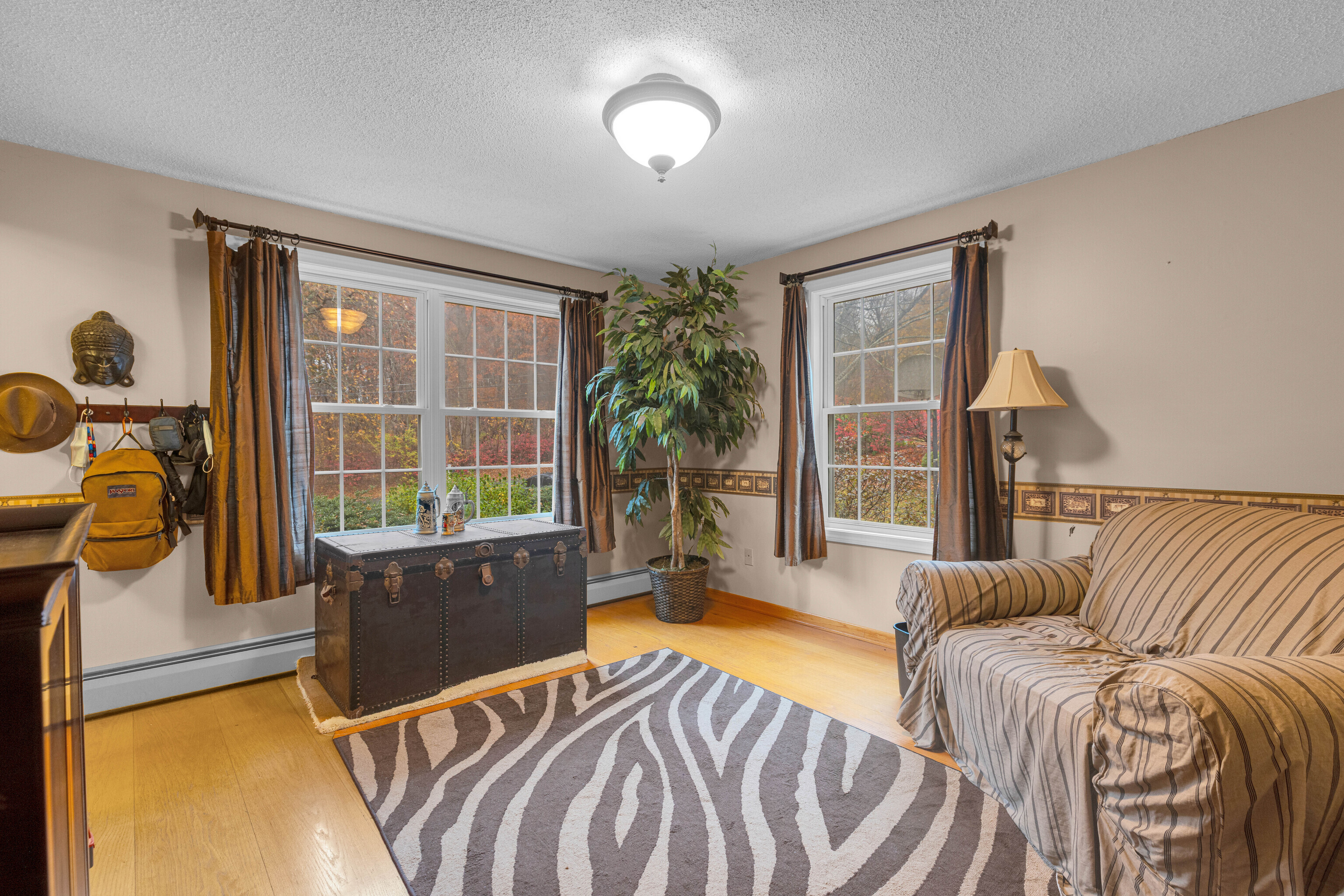 Cromwell, Connecticut, 06416, United States, 4 Bedrooms Bedrooms, ,3 BathroomsBathrooms,Residential,For Sale,1991491