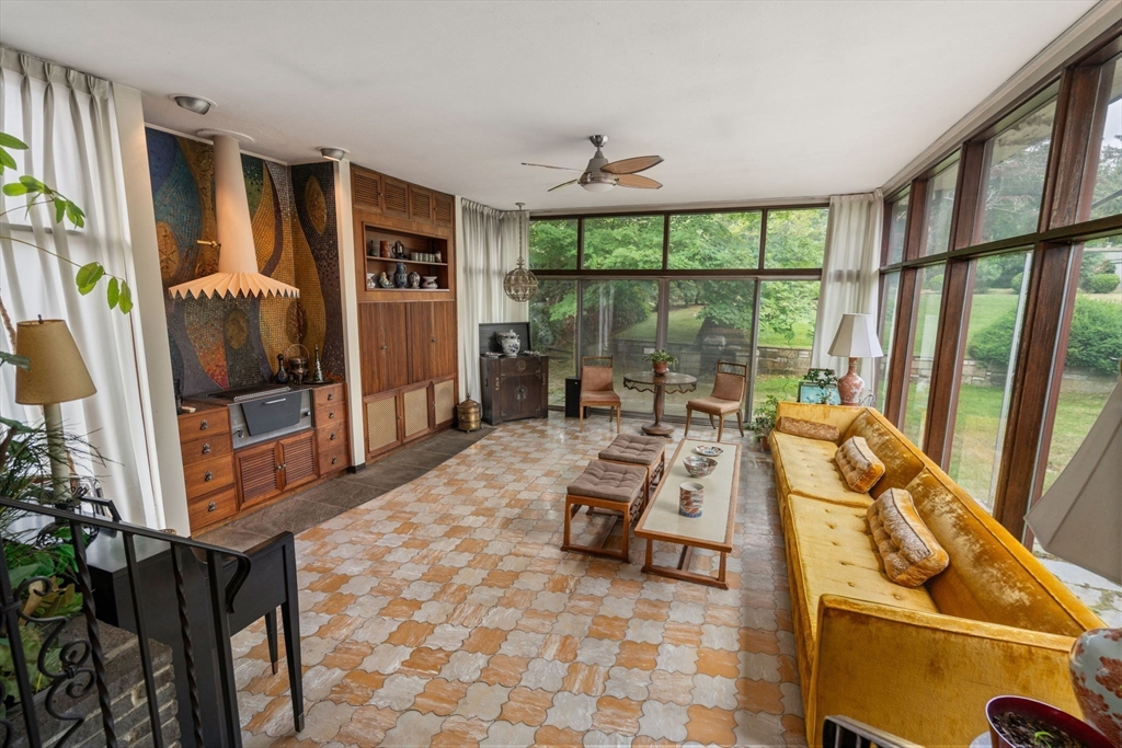 Brookline, Massachusetts, 02467, United States, 4 Bedrooms Bedrooms, ,3 BathroomsBathrooms,Residential,For Sale,1890241
