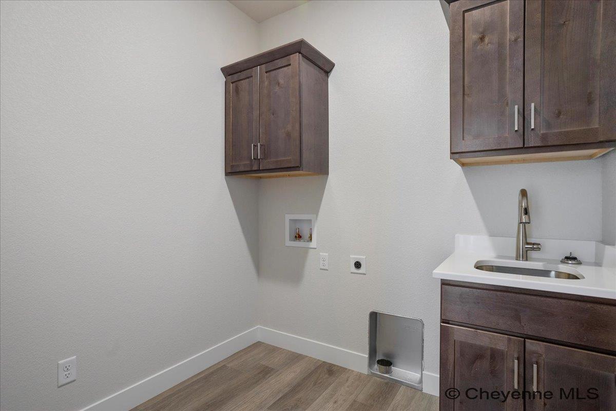 Cheyenne, Wyoming, 82009, United States, 4 Bedrooms Bedrooms, ,3 BathroomsBathrooms,Residential,For Sale,1709748