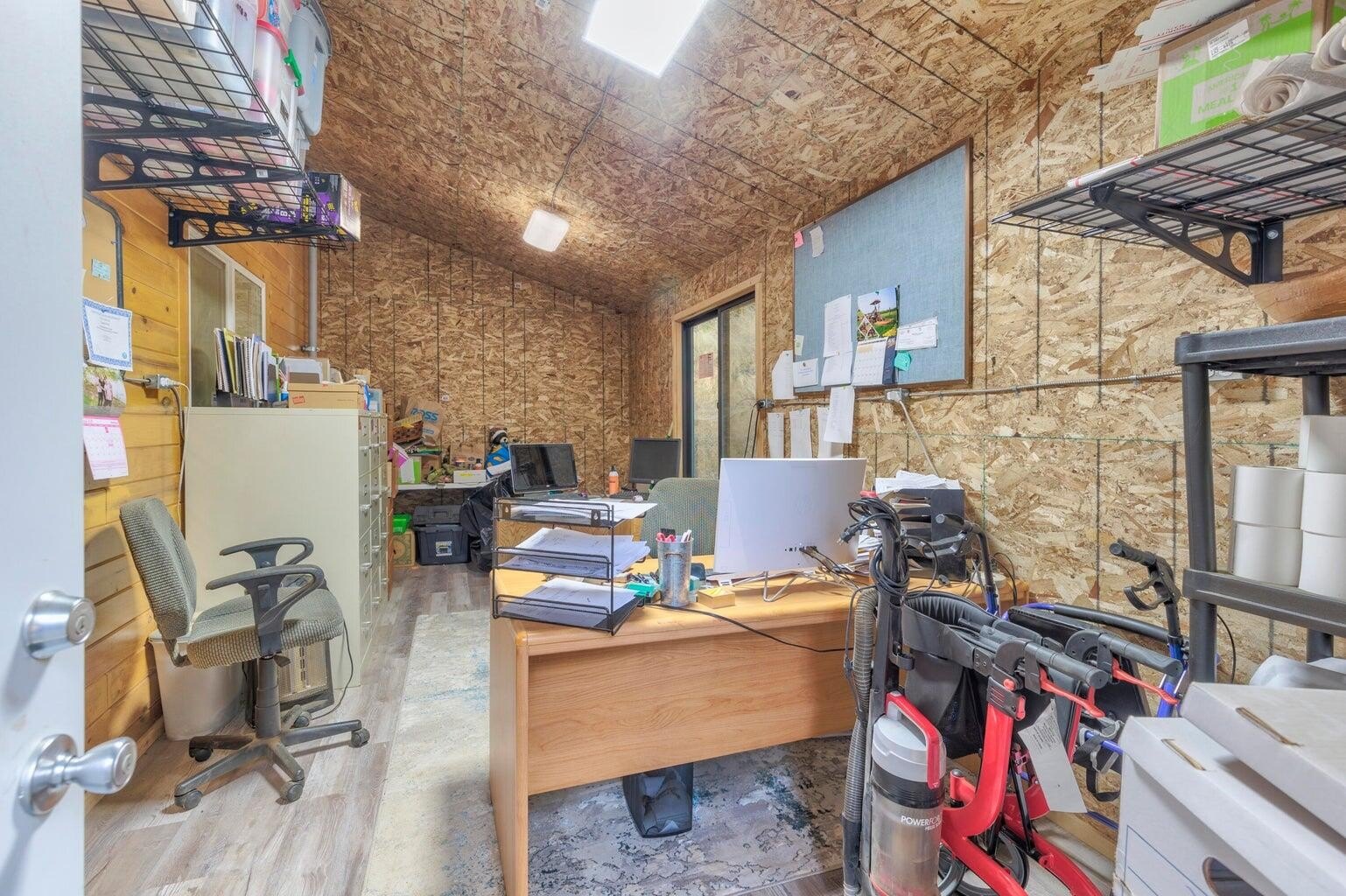 Canyonville, Oregon, 97417, United States, 2 Bedrooms Bedrooms, ,2 BathroomsBathrooms,Residential,For Sale,1981703