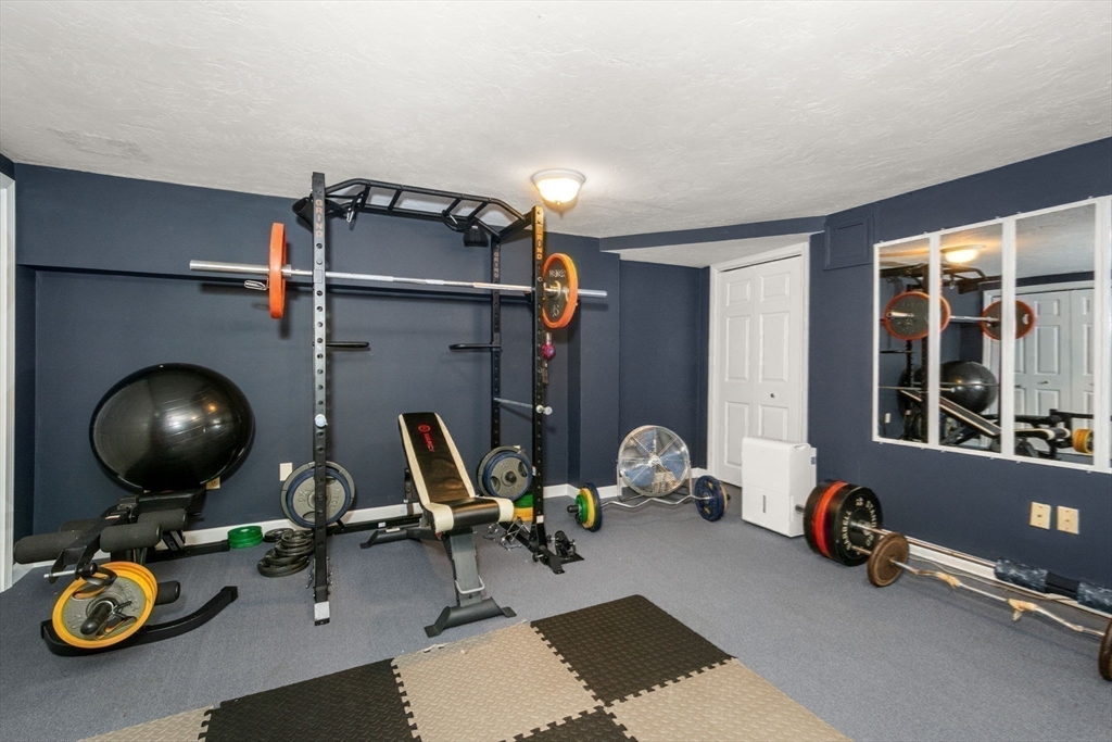 Holden, Massachusetts, 01520, United States, 4 Bedrooms Bedrooms, ,3 BathroomsBathrooms,Residential,For Sale,1948206