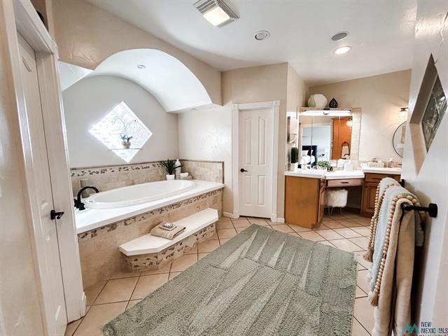 Artesia, New Mexico, 88210, United States, 4 Bedrooms Bedrooms, ,6 BathroomsBathrooms,Residential,For Sale,2015339