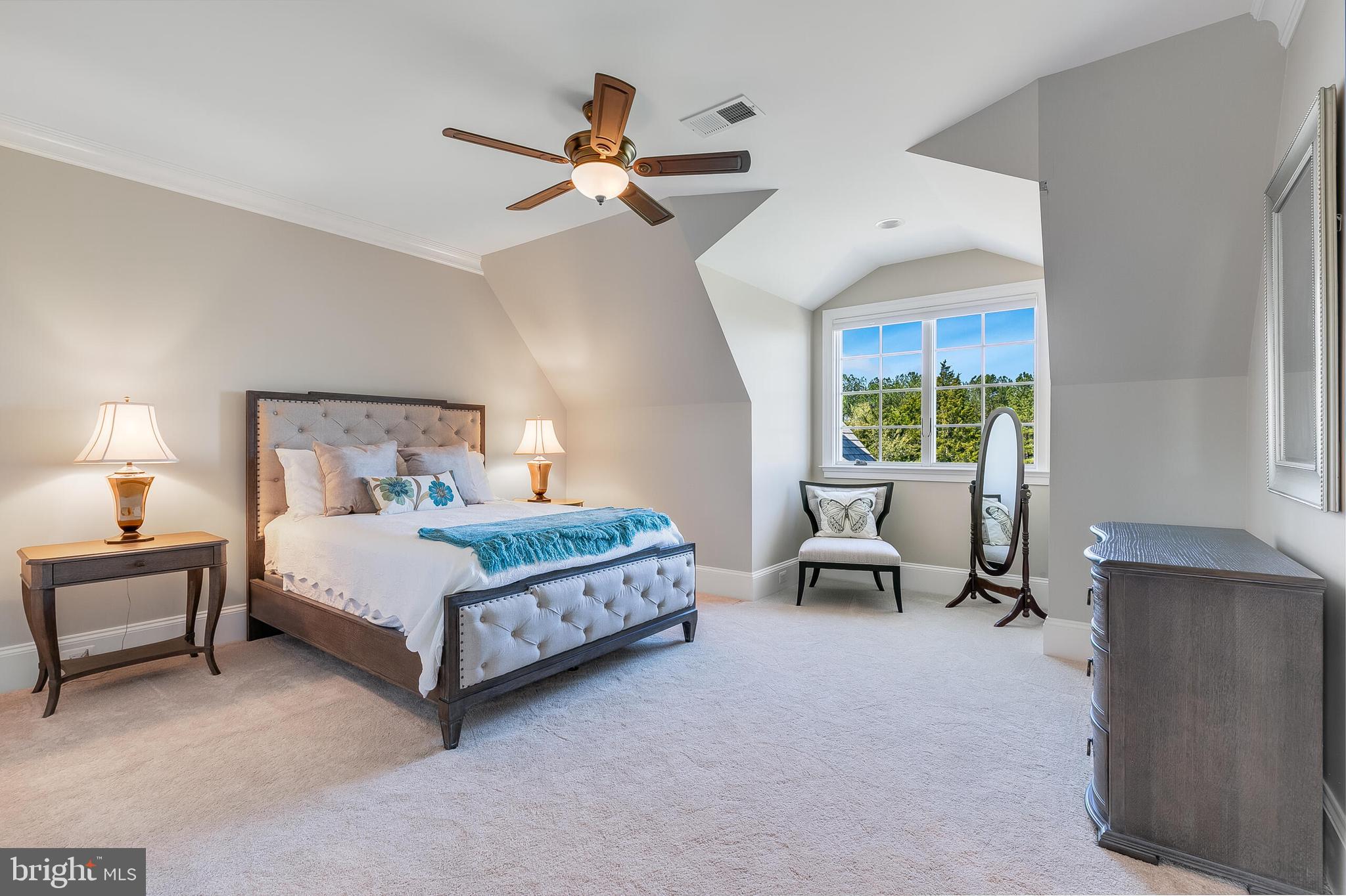 Leesburg, Virginia, 20175, United States, 5 Bedrooms Bedrooms, ,4 BathroomsBathrooms,Residential,For Sale,1776581