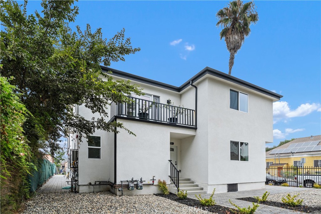 Los Angeles, California, 90011, United States, ,Residential,For Sale,1991089