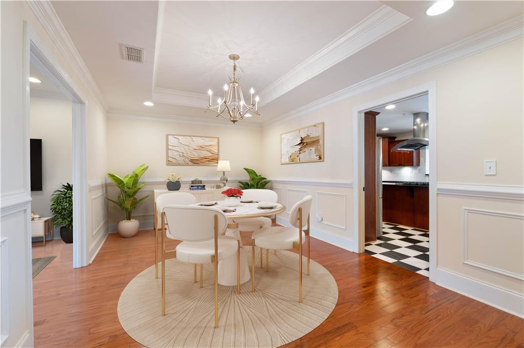 Roswell, Georgia, 30075, United States, 2 Bedrooms Bedrooms, ,3 BathroomsBathrooms,Residential,For Sale,1928798
