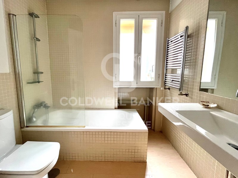 Madrid, Comunidad de Madrid, ES, 2 Bedrooms Bedrooms, ,1 BathroomBathrooms,Residential,For Sale,1758688