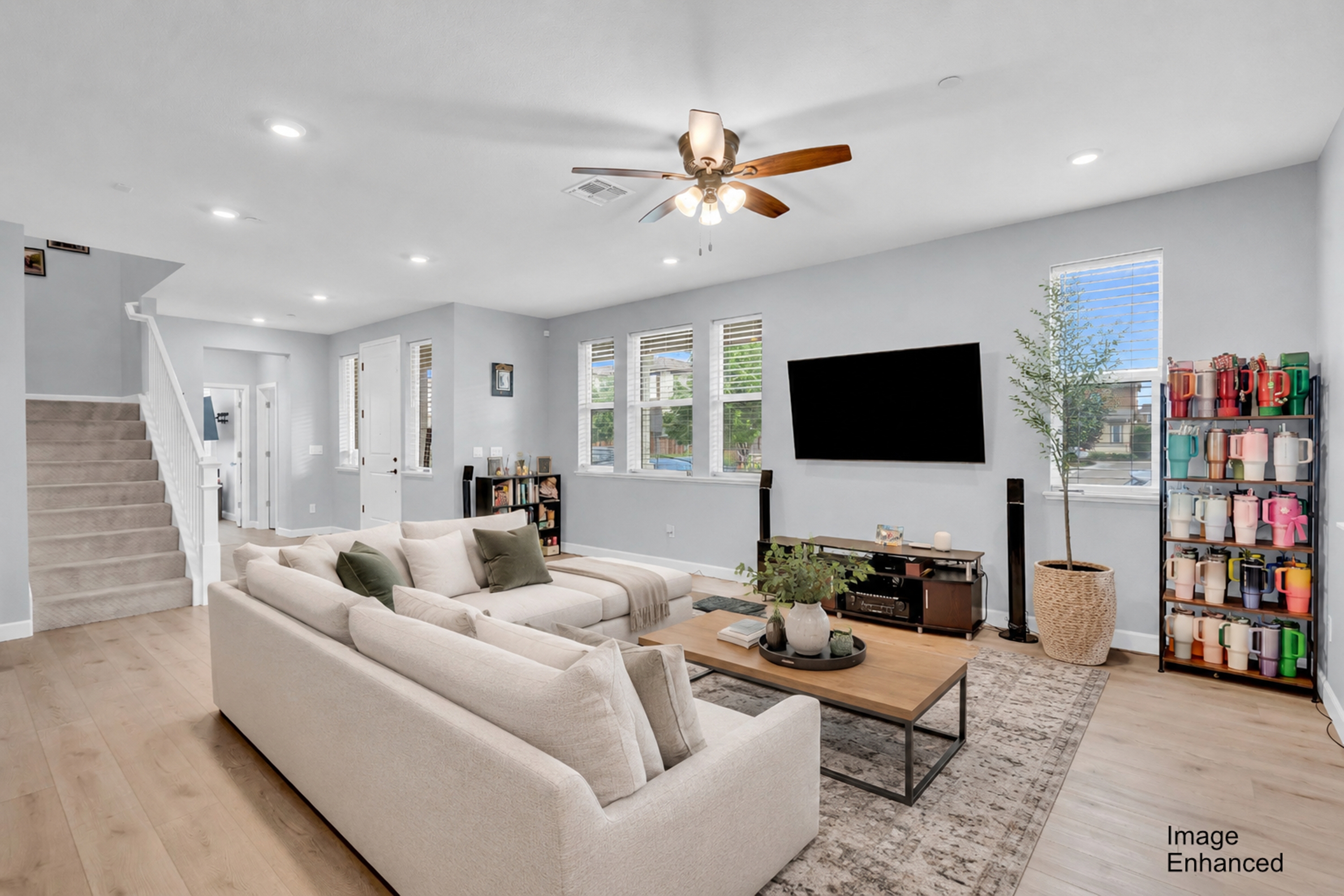  Elevated Brentwood Living - Efficient Home Built for Today’s Lifestyle - 物件實景