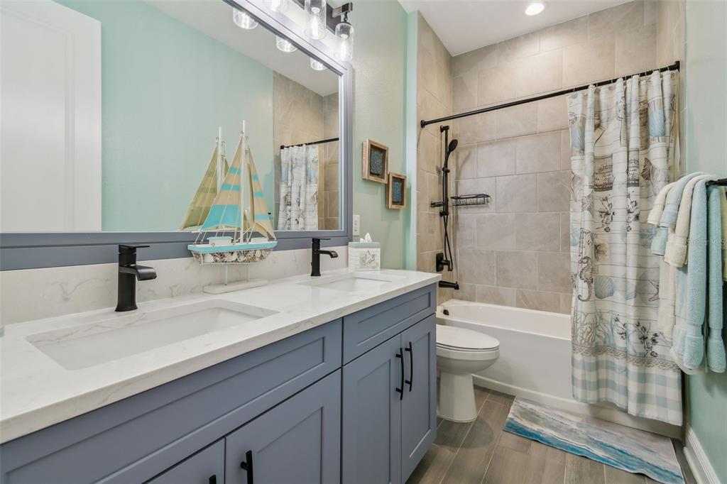 Bradenton, Florida, 34211, United States, 3 Bedrooms Bedrooms, ,3 BathroomsBathrooms,Residential,For Sale,1840439