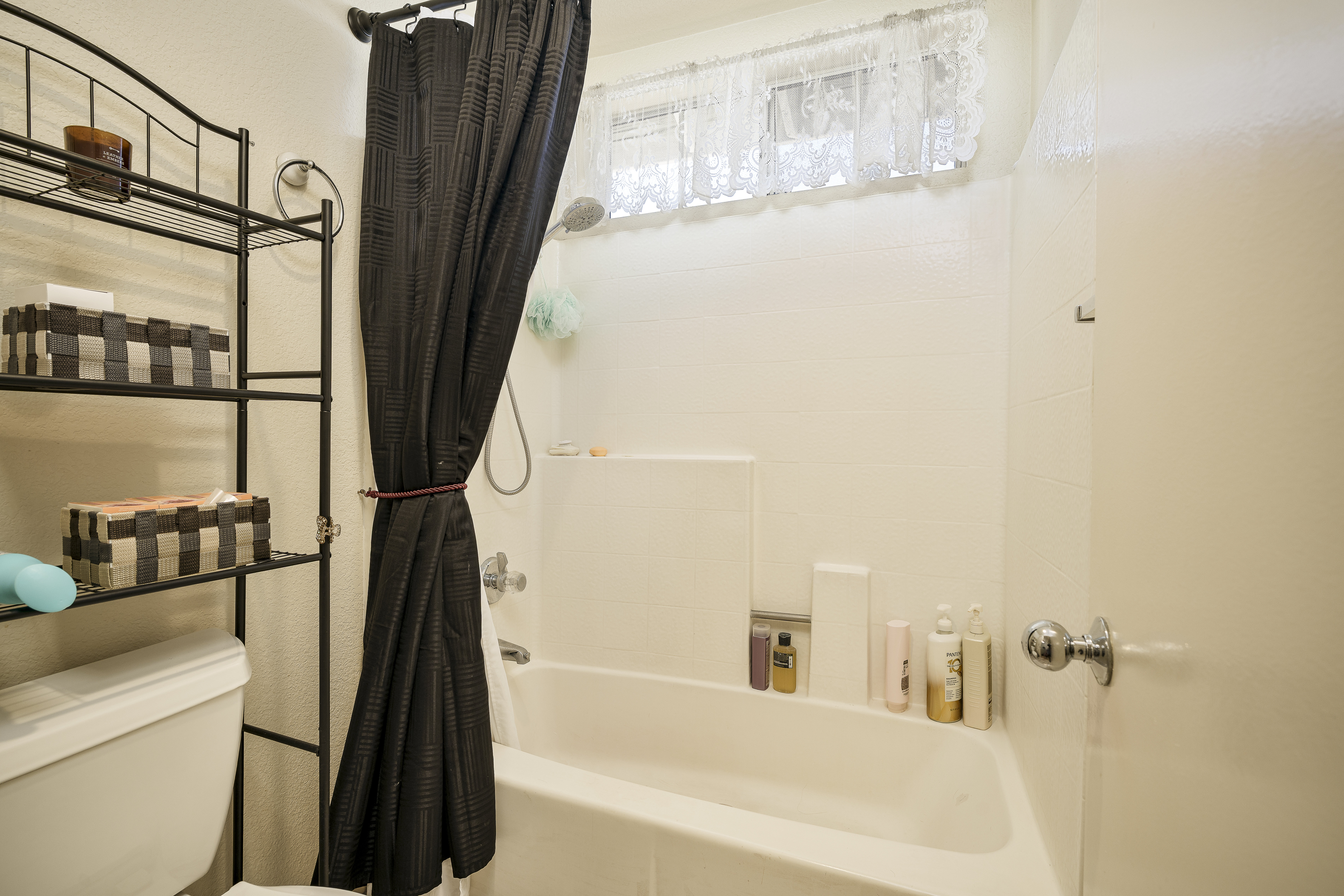  13576 Eucalyptus Street, Tustin, CA 92782 - 物件實景