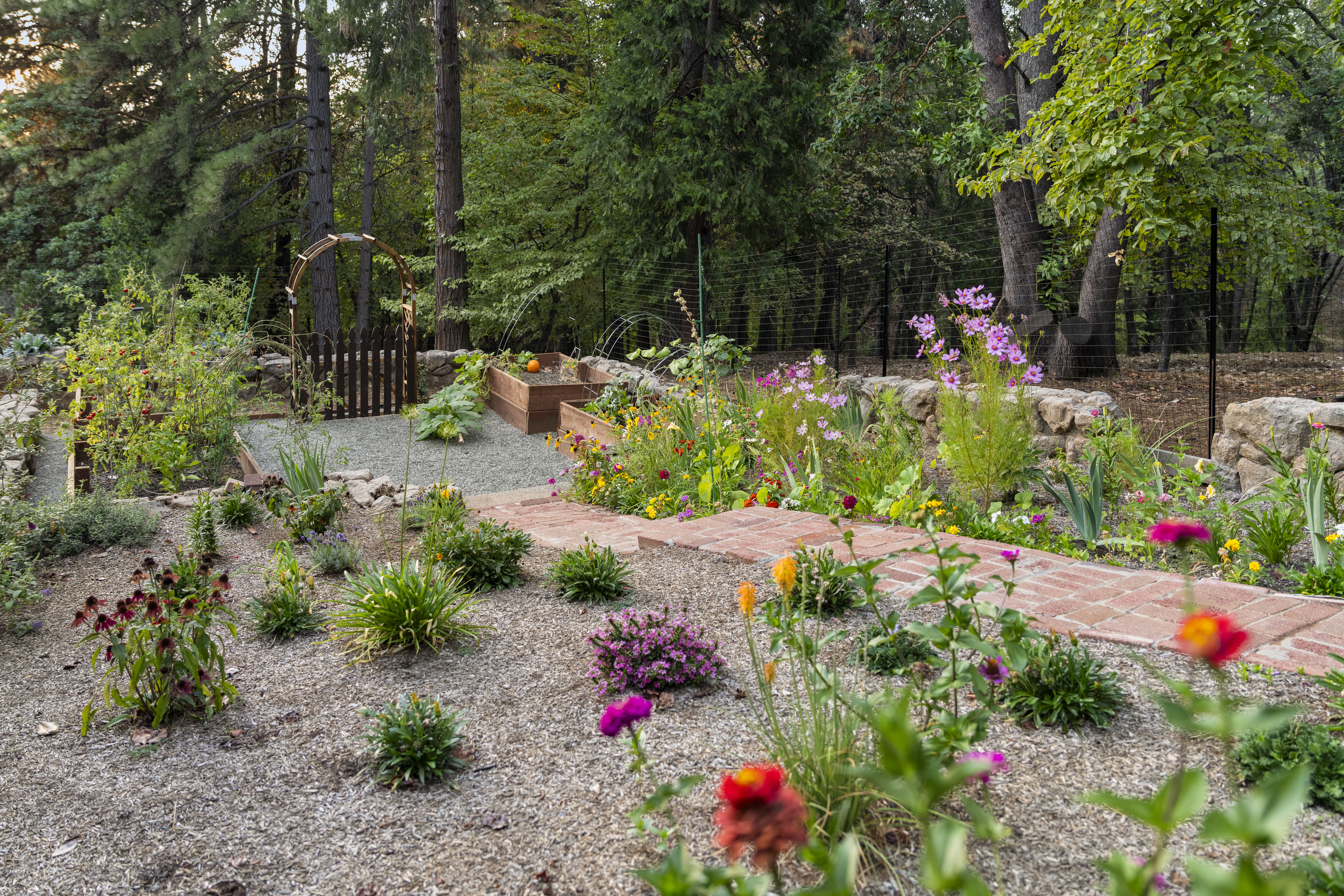  6161 Puerta Del Sol Road, Camino, CA 95709 - 物件實景