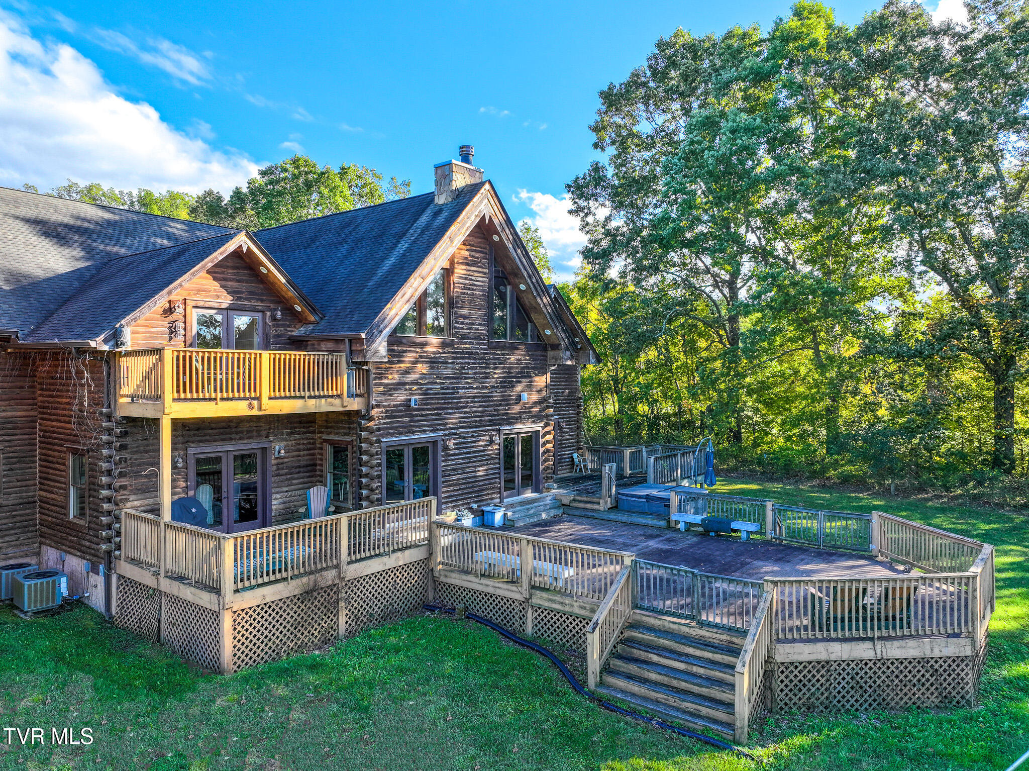 Greeneville, Tennessee, 37745, United States, 5 Bedrooms Bedrooms, ,4 BathroomsBathrooms,Residential,For Sale,1981962