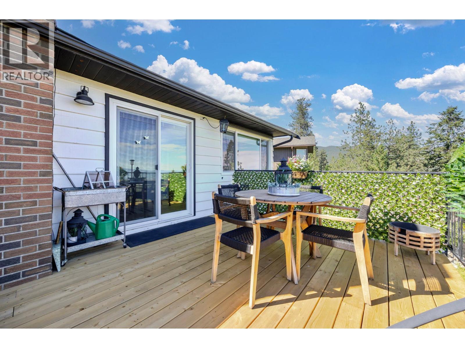 WEST KELOWNA, British Columbia, V4T 1B4, CA, 4 Bedrooms Bedrooms, ,3 BathroomsBathrooms,Residential,For Sale,1950136