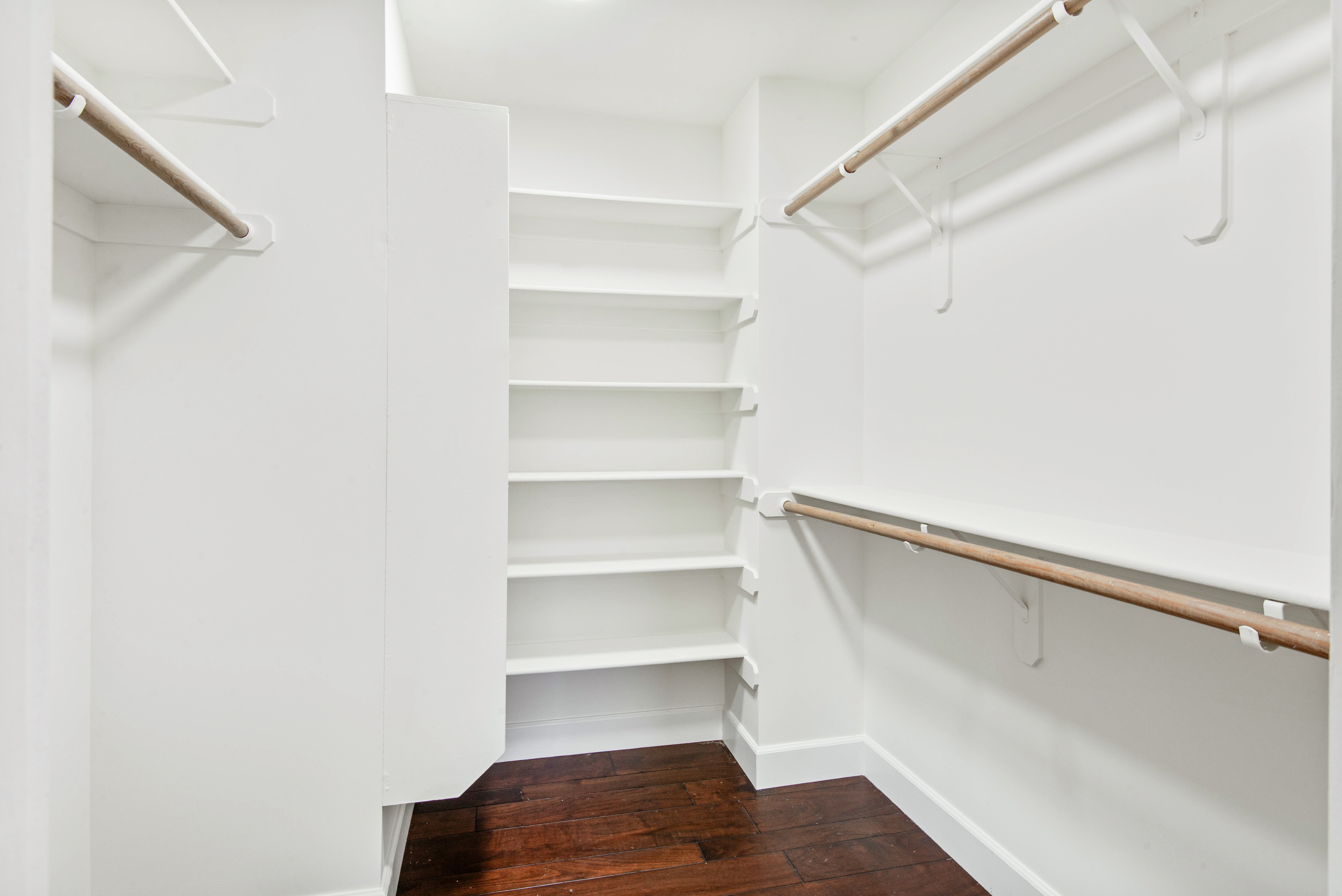  420 South Broadway, Redondo Beach, CA 90277 - 物件實景