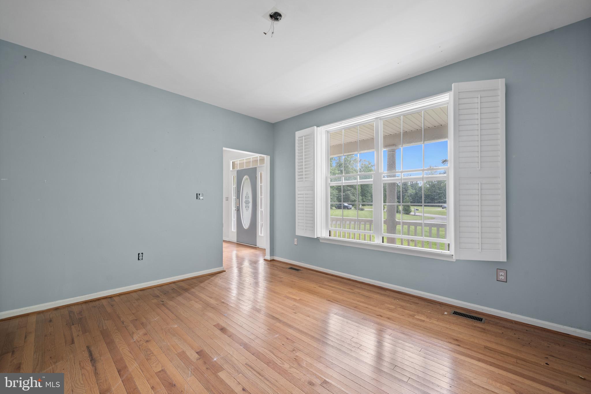 Hughesville, Maryland, 20637, United States, 4 Bedrooms Bedrooms, ,3 BathroomsBathrooms,Residential,For Sale,1986158