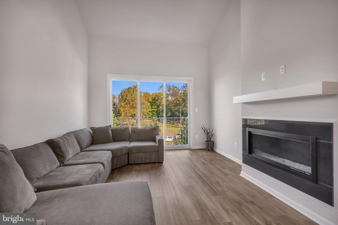 Bowie, Maryland, 20720, United States, 3 Bedrooms Bedrooms, ,4 BathroomsBathrooms,Residential,For Sale,1968655