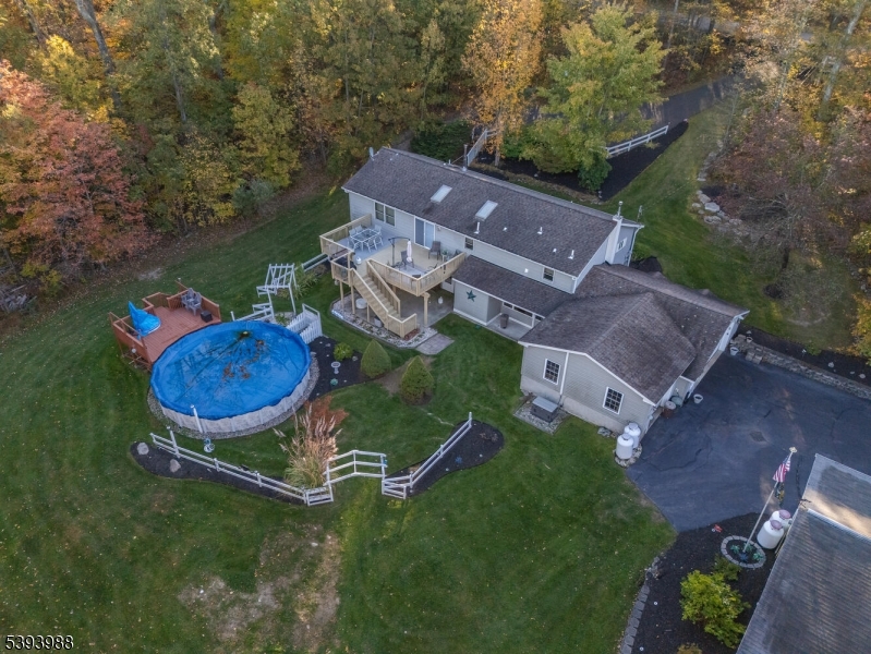 Newton, New Jersey, 07860, United States, 3 Bedrooms Bedrooms, ,3 BathroomsBathrooms,Residential,For Sale,1980842