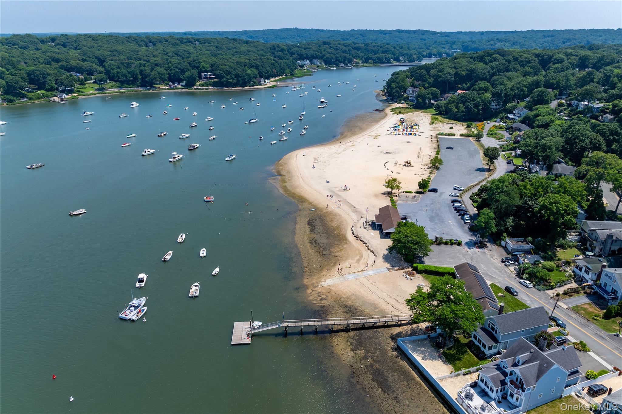  521 Adams Street, Centerport, NY, 11721 - 物件實景