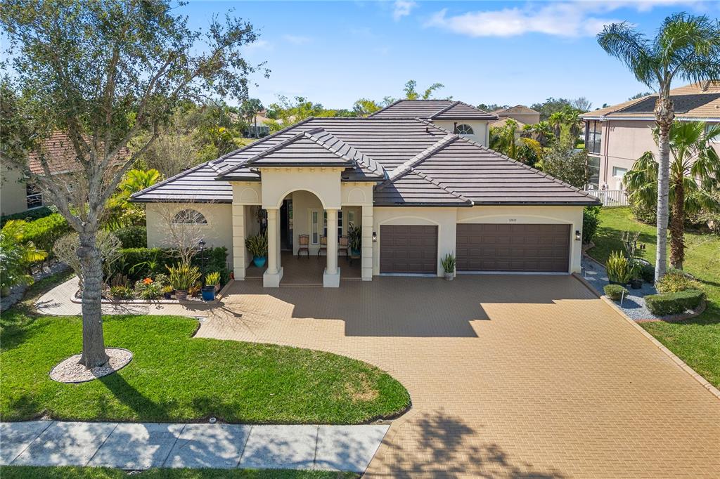 Bradenton, Florida, 34212, United States, 4 Bedrooms Bedrooms, ,4 BathroomsBathrooms,Residential,For Sale,1721021