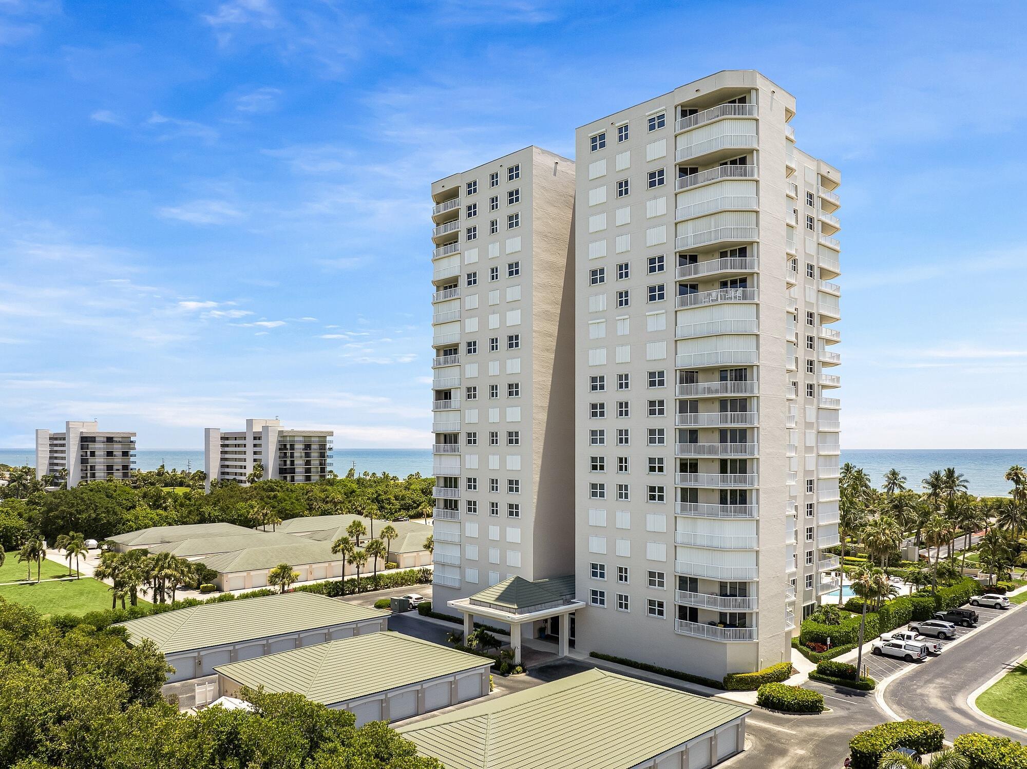 Hutchinson Island, Florida, 34949, United States, 3 Bedrooms Bedrooms, ,2 BathroomsBathrooms,Residential,For Sale,1959425