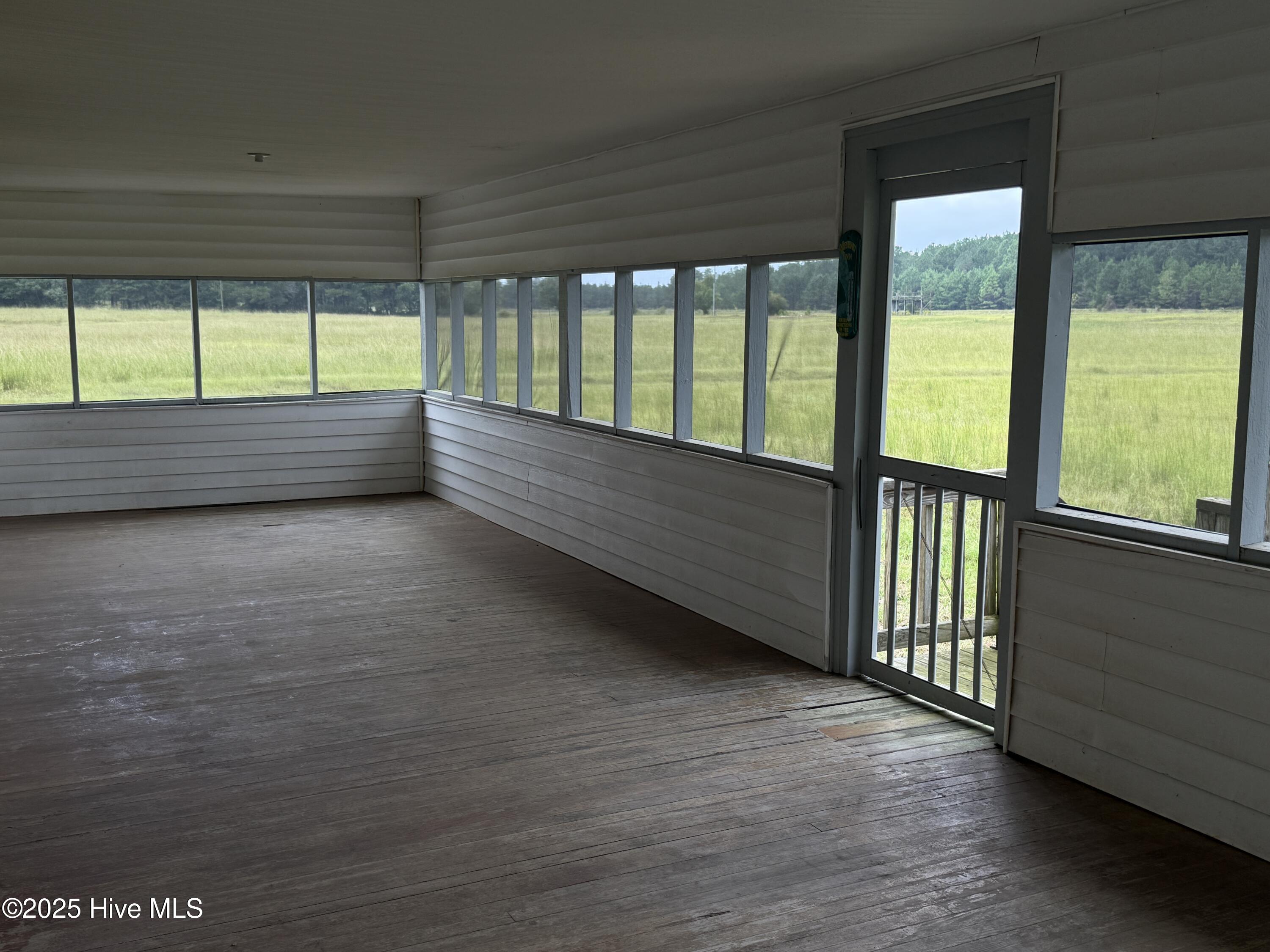 Harrells, North Carolina, 28444, United States, 4 Bedrooms Bedrooms, ,5 BathroomsBathrooms,Residential,For Sale,1955084