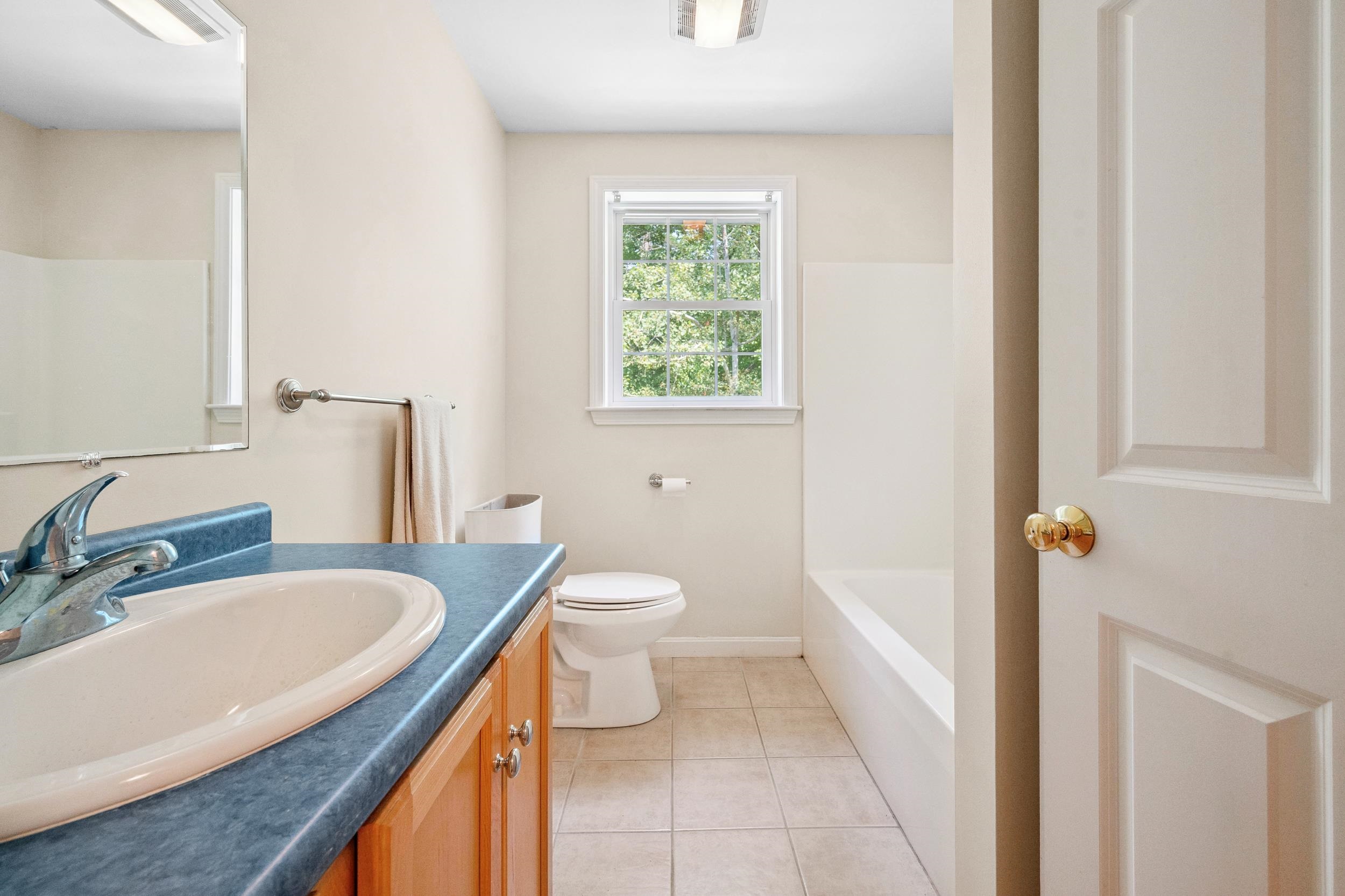 Conway, New Hampshire, 03813, United States, 3 Bedrooms Bedrooms, ,2 BathroomsBathrooms,Residential,For Sale,1906955