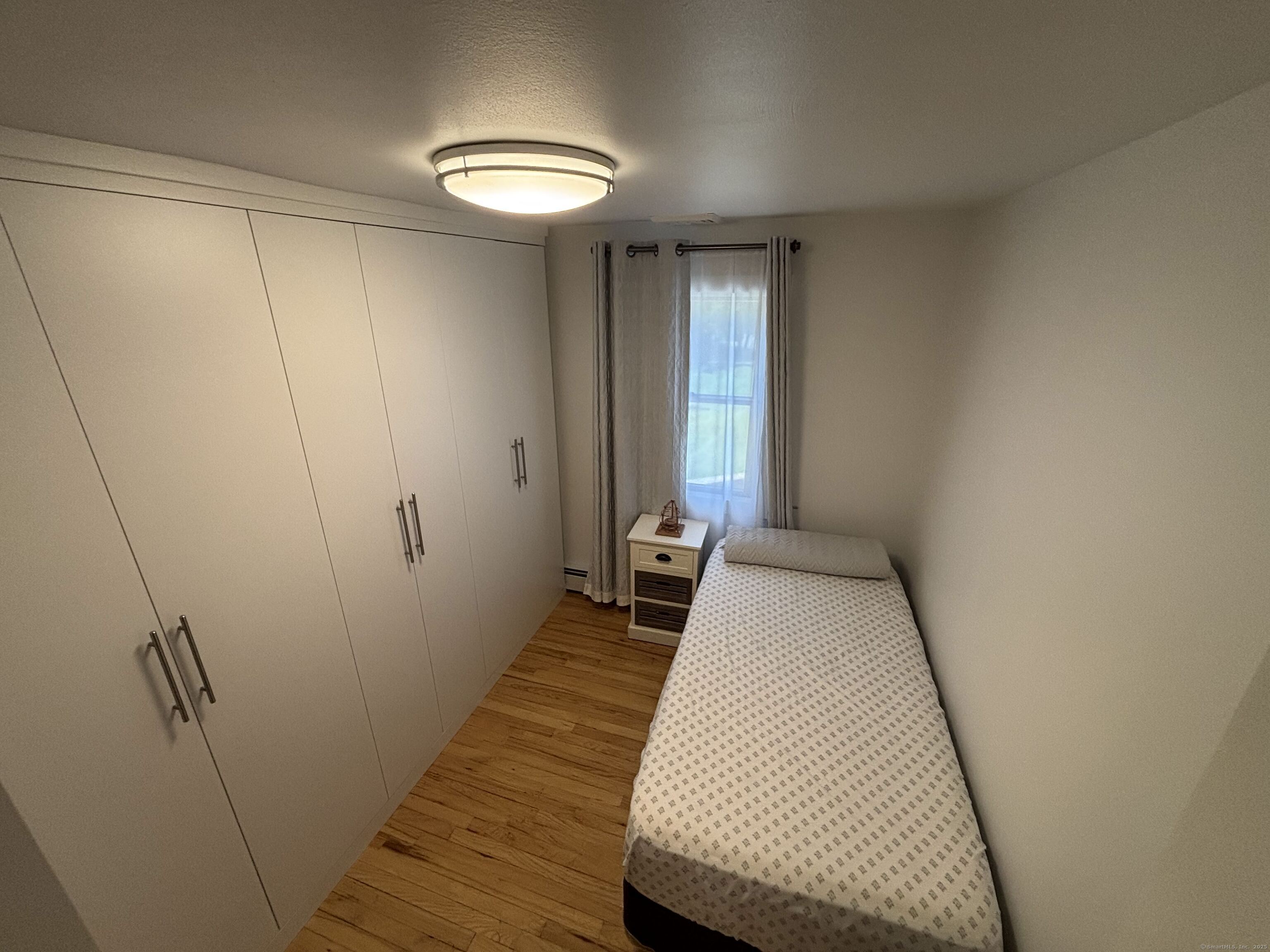 East Lyme, Connecticut, 06357, United States, 3 Bedrooms Bedrooms, ,2 BathroomsBathrooms,Residential,For Sale,1931029