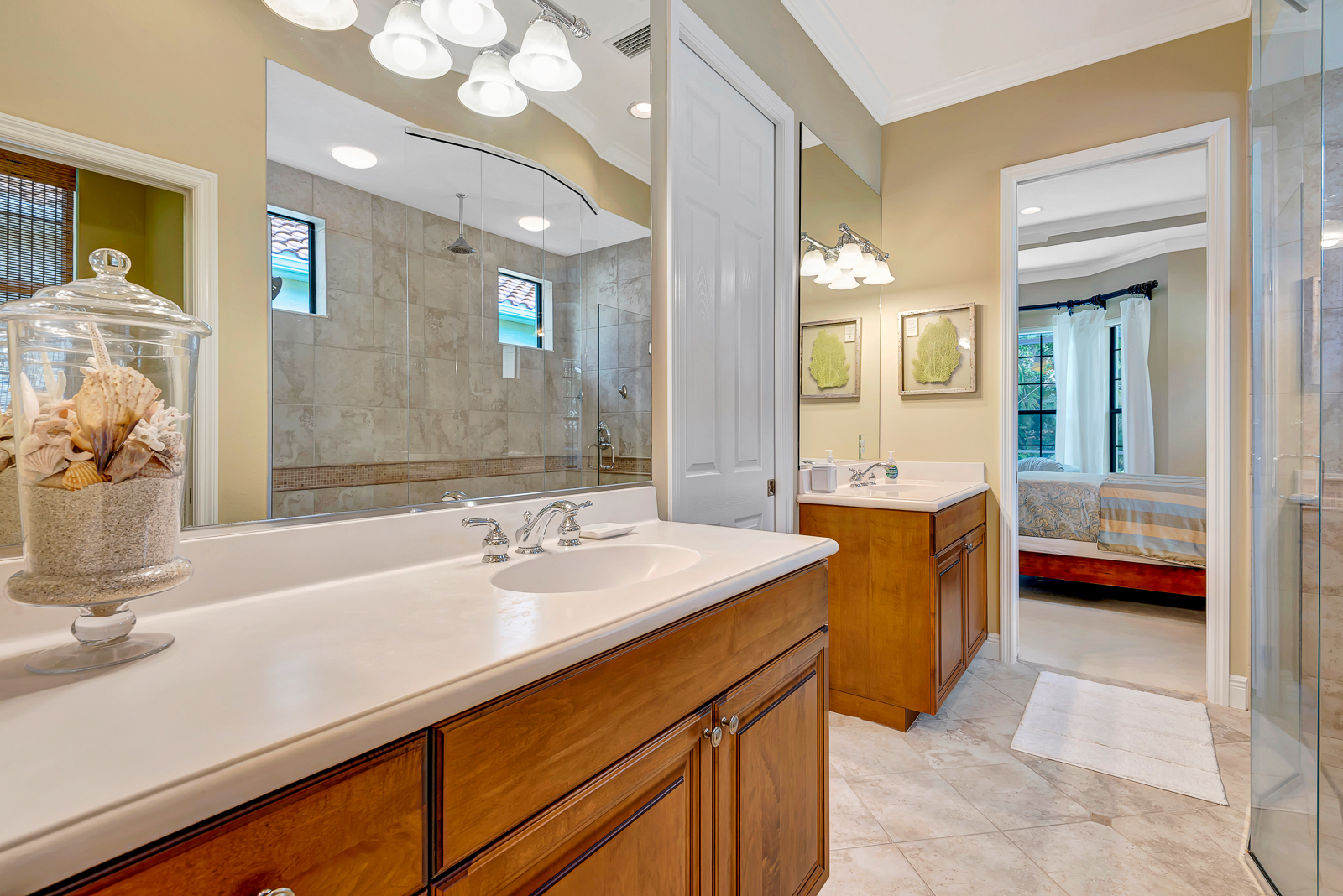 Lakewood, Florida, 34202, United States, 2 Bedrooms Bedrooms, ,2 BathroomsBathrooms,Residential,For Sale,1974879