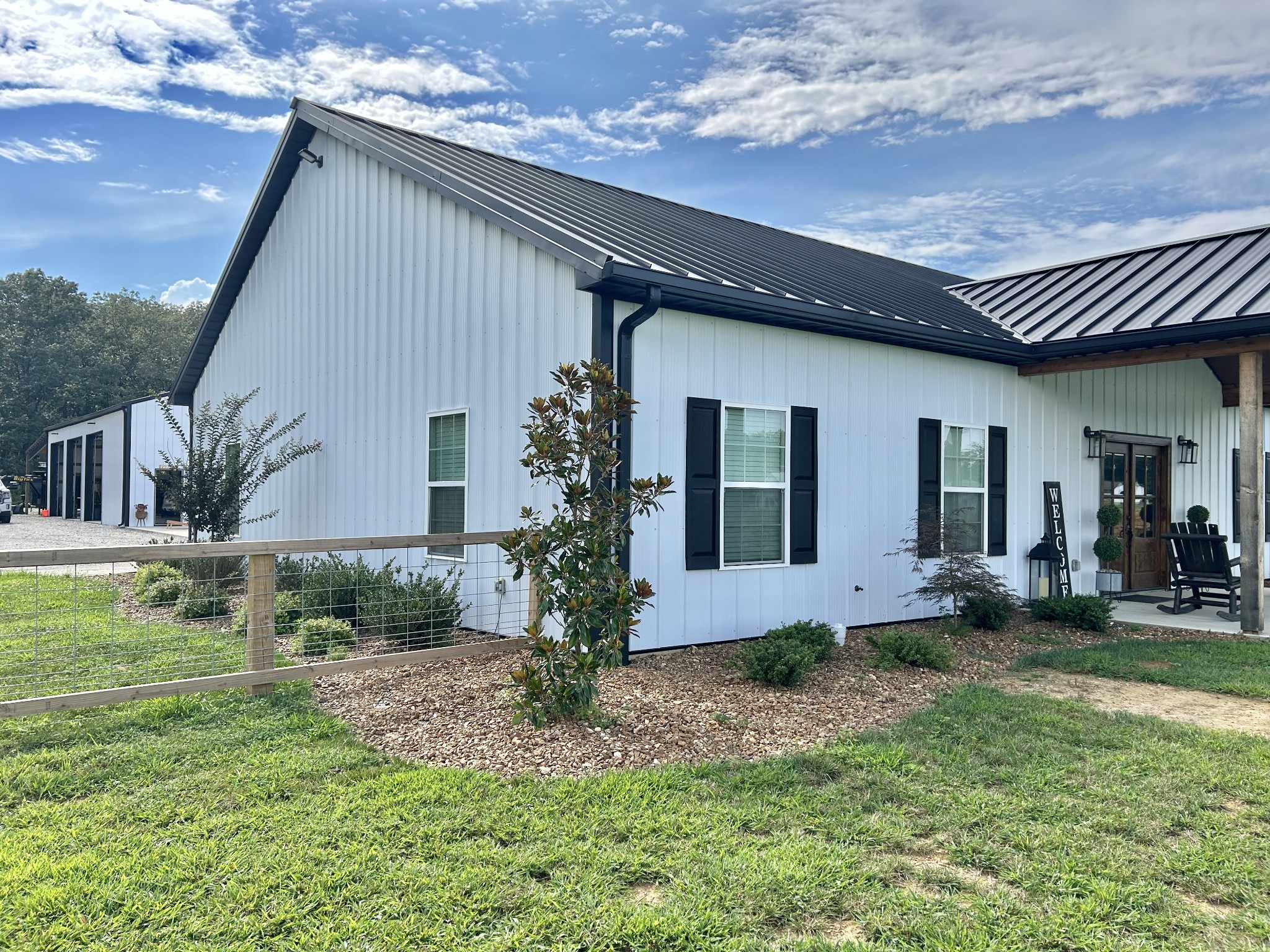 Manchester, Tennessee, 37355, United States, 4 Bedrooms Bedrooms, ,3 BathroomsBathrooms,Residential,For Sale,2015723