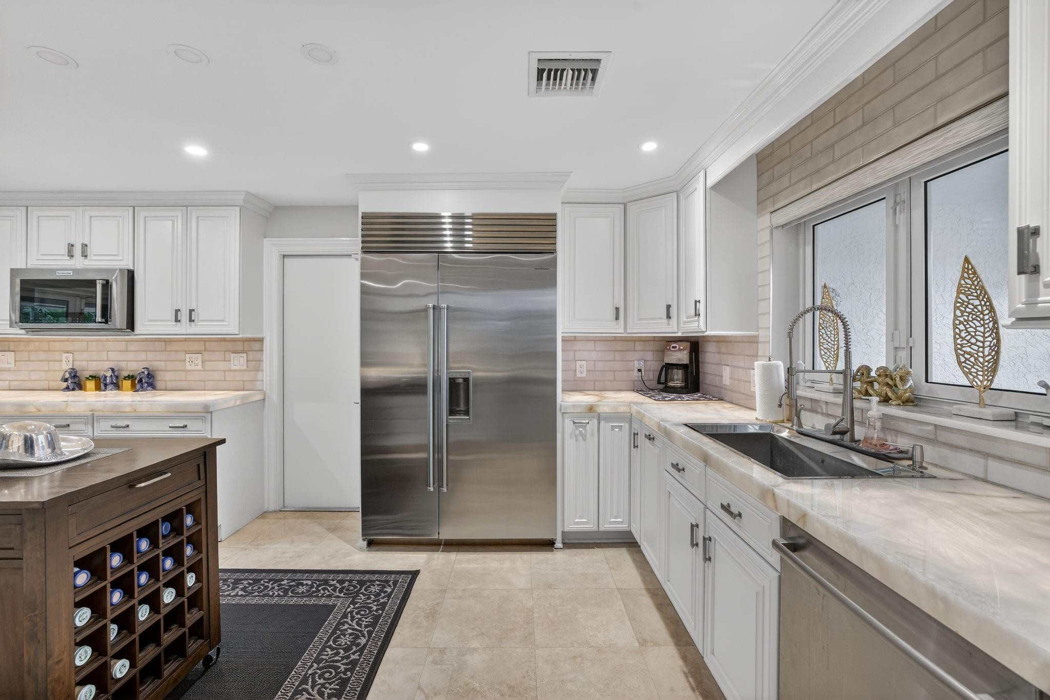 Fort Lauderdale, Florida, 33308, United States, 4 Bedrooms Bedrooms, ,4 BathroomsBathrooms,Residential,For Sale,2019357