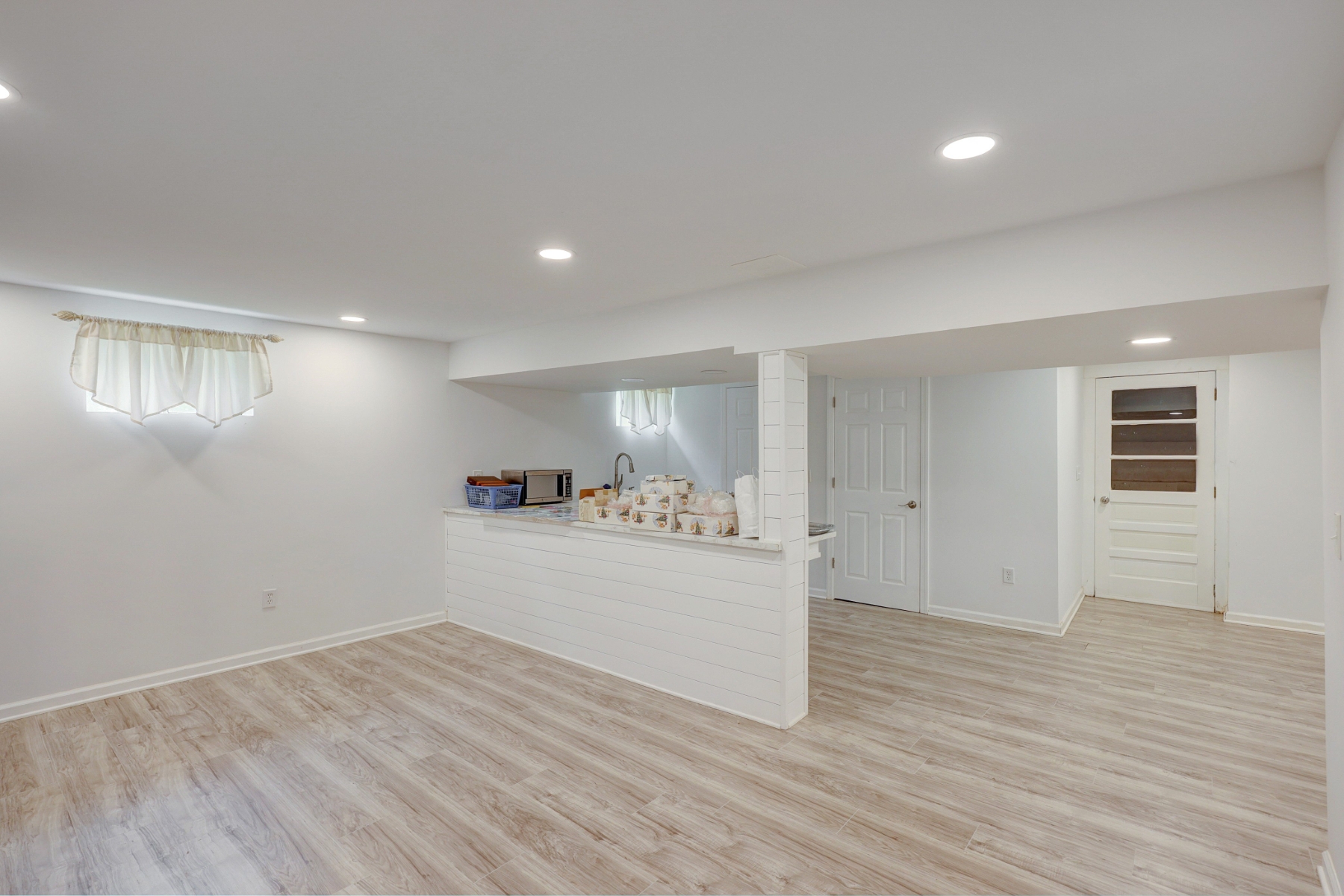  Beautifully Maintained Colonial Situated on a Quiet Cul-de-Sac - 物件實景