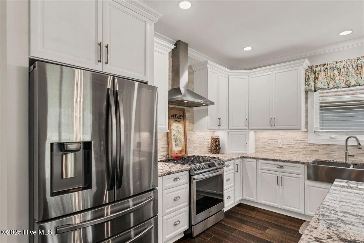 Southern Pines, North Carolina, 28387, United States, 3 Bedrooms Bedrooms, ,3 BathroomsBathrooms,Residential,For Sale,1933285