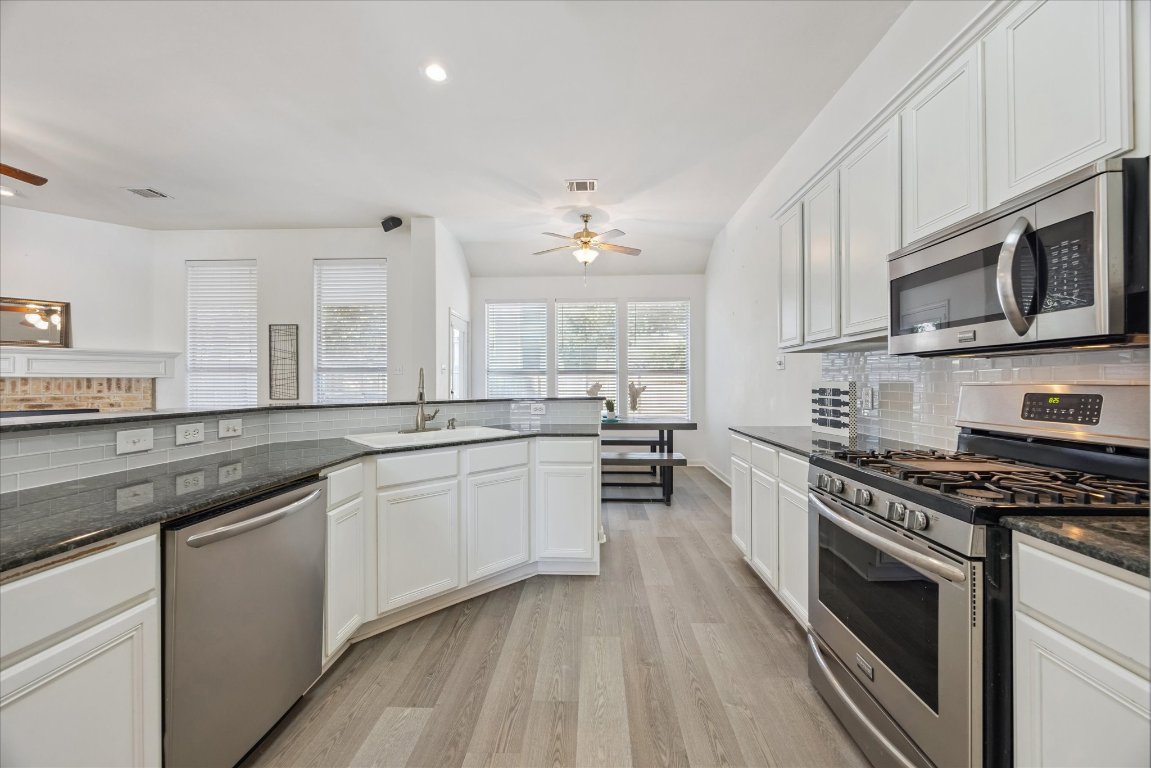 Austin, Texas, 78749, United States, 3 Bedrooms Bedrooms, ,2 BathroomsBathrooms,Residential,For Sale,1897269