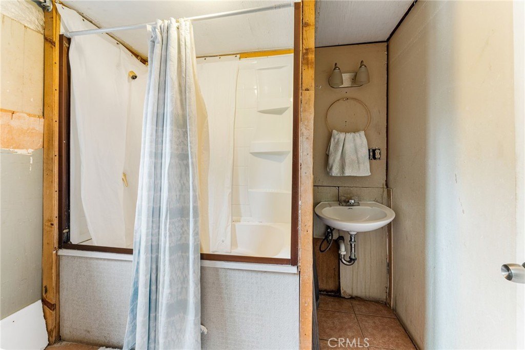 Upland, California, 91786, United States, 1 Bedroom Bedrooms, ,1 BathroomBathrooms,Residential,For Sale,1979720