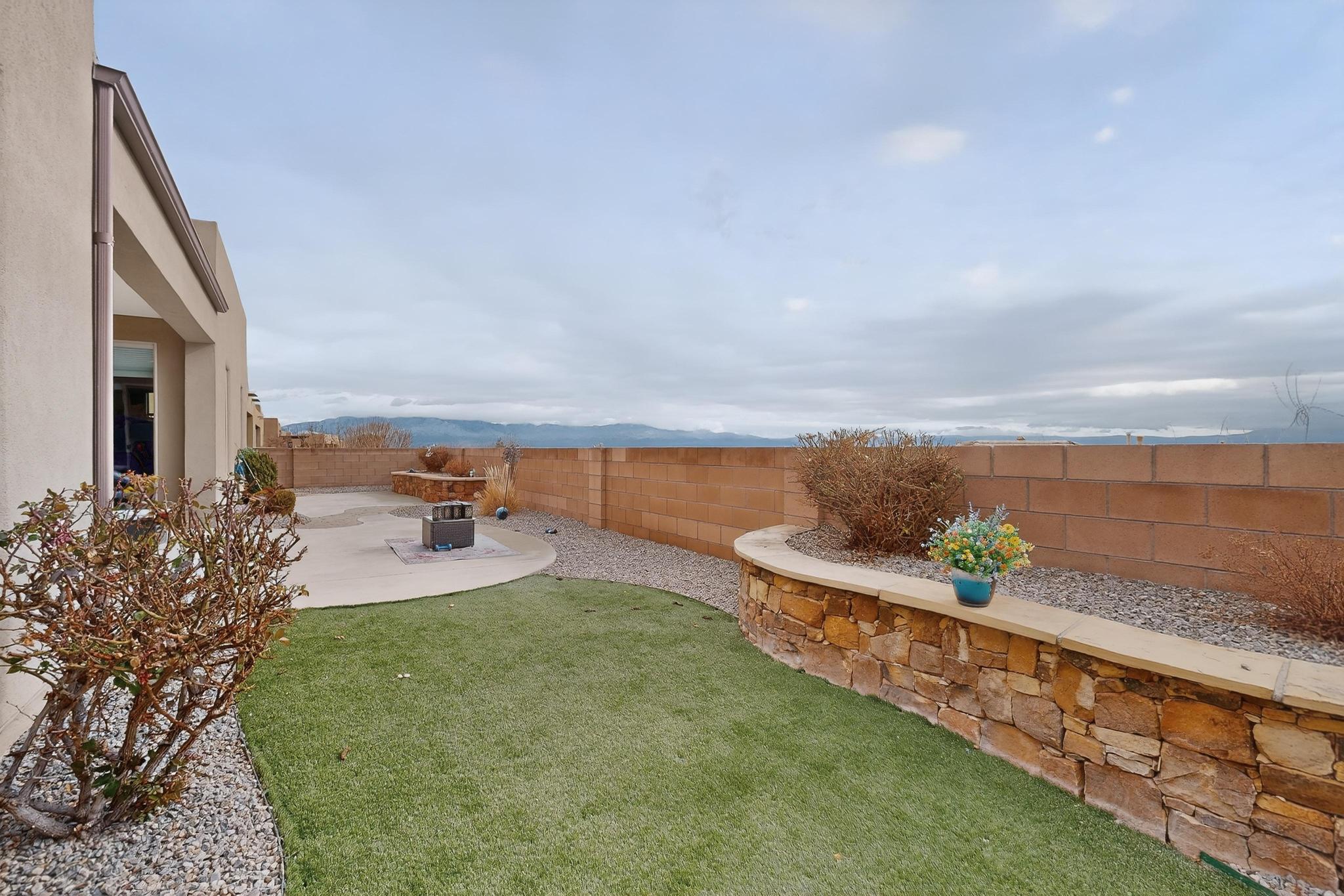 Albuquerque, New Mexico, 87120, United States, 3 Bedrooms Bedrooms, ,3 BathroomsBathrooms,Residential,For Sale,2008815